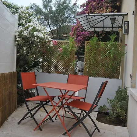 Apartment Proche De La *